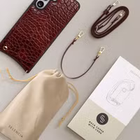 Selencia Nova Croco HandyHülle mit Kordel und Kartenhalter Samsung Galaxy S25 FE - Burgundy
