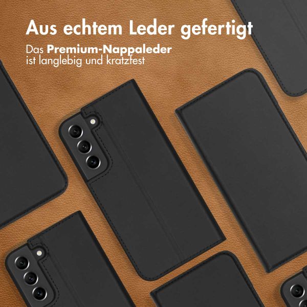 Accezz Premium Leather Slim Klapphülle Samsung Galaxy S22 Plus - Schwarz