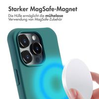 imoshion Color Backcover mit abnehmbarem Handykette und MagSafe Apple iPhone 16 Pro - Dunkelgrün