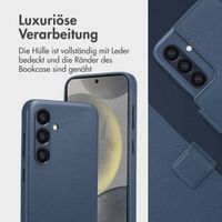 Accezz 2-in-1 Klapphülle aus Leder mit MagSafe Samsung Galaxy S24 - Nightfall Blue