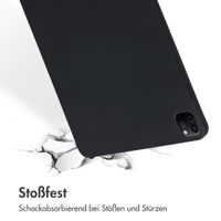 Accezz Liquid Silicone Back Cover mit Stifthalter für das iPad Pro 12.9 (2022) / Pro 12.9 (2021) / Pro 12.9 (2020) - Schwarz