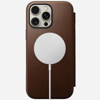 Nomad Modern Leather Folio Klapphülle für das iPhone 16 Pro Max - Brown