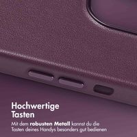 Accezz MagSafe Leather Backcover für das iPhone 13 Pro - Heath Purple