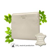 dbramante1928 ﻿Paris Sleeve - Laptop Hülle 13 Zoll - Laptop Sleeve - Echtes Leder - Apple MacBook Pro 13 Zoll / Air 13 Zoll - Sand Dune