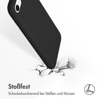 Accezz Liquid Silikoncase Schwarz für das iPhone SE (2022 / 2020) / 8 / 7