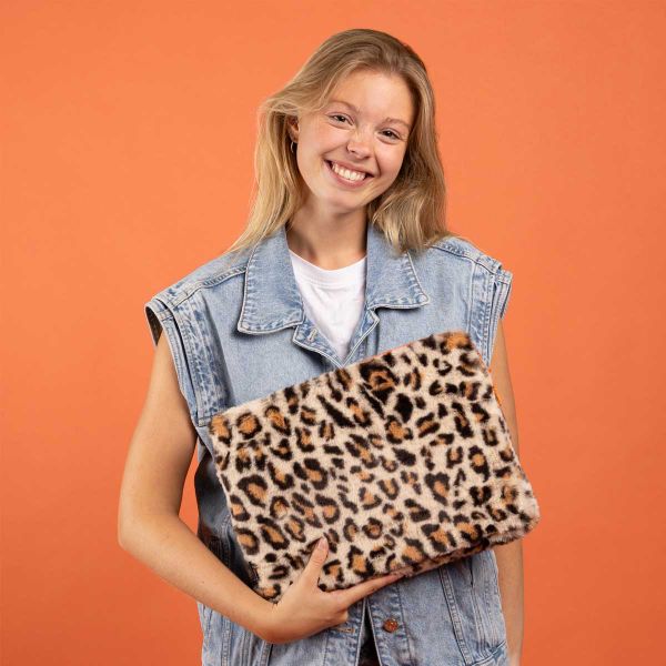 imoshion Fluffy Laptop Hülle 13-14 Zoll - Laptop Sleeve - Leopard Orange