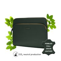 dbramante1928 ﻿Paris+ Sleeve - Laptop Hülle 14 Zoll - Laptop Sleeve - Echtes Leder - MacBook Pro 14 Zoll - Evergreen