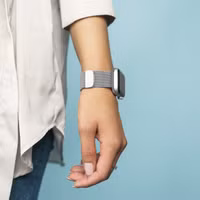 imoshion Magnetisches Milanaise Armband für das  Fitbit Versa 4/ 3 / Sense (2) - Silber