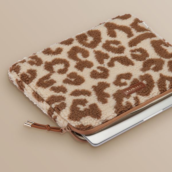 Selencia Teddy Laptop Hülle 15-16 Zoll - Laptop Sleeve - Vanilla Leopard