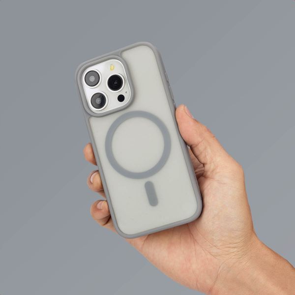 imoshion Color Guard Back Cover mit MagSafe Apple iPhone 15 Pro - Grau