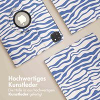 imoshion 360° drehbare Design Klapphülle für das iPad Pro 11 (2024) M4 - White Blue Stripes