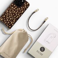 Selencia Nova Echtleder Backcover mit Kartenhalter Apple iPhone 15 Pro - Fawn Chic