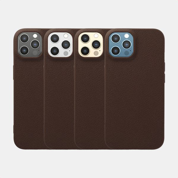 imoshion Texture Backcover iPhone 12 / 12 Pro - Dunkelbraun