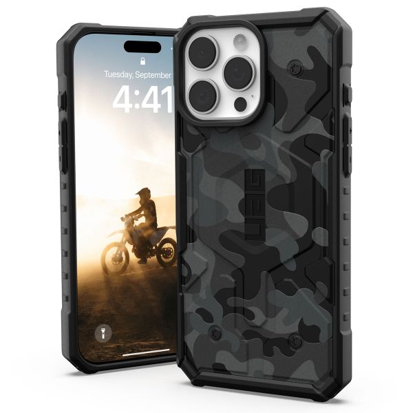 UAG Pathfinder Case für das iPhone 16 Pro Max - Midnight Camo