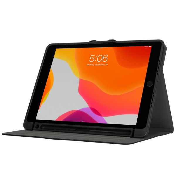 Targus VersaVu Eco Klapphülle für das iPad 9 (2021) 10.2 Zoll / 8 (2020) 10.2 Zoll / 7 (2019) 10.2 Zoll / Air 3 (2019) / Pro 10.5 (2017) - Schwarz