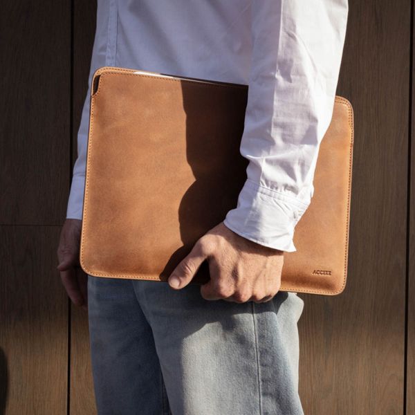 Accezz Leather Laptop Hülle Apple MacBook 14 Zoll - Laptop Sleeve - Cognac
