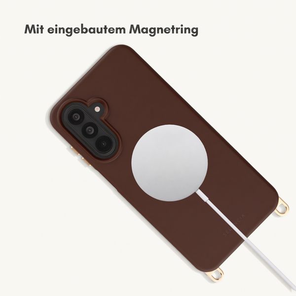 Selencia Rivièra Backcover mit MagSafe mit abnehmbaren Haken Samsung Galaxy A17 (5G) / (4G) - Choco Brown
