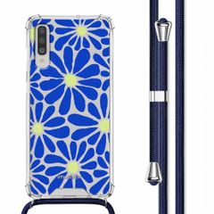 imoshion Design Hülle mit Band Samsung Galaxy A70 - Cobalt Blue Flowers Connect
