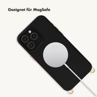 Selencia Rivièra Backcover mit MagSafe mit abnehmbaren Haken Apple iPhone 15 Pro Max - Velvet Black