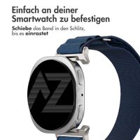 Accezz Nylon Alpine Armband für Samsung Galaxy Watch 9 (40/44mm) / Watch 8 (40/44mm) / Classic (46mm) - Dark Blue