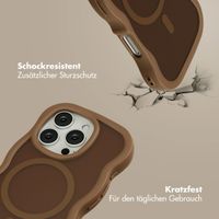 Selencia Wavy Backcover mit MagSafe Apple iPhone 16 Pro - Mocha Brown