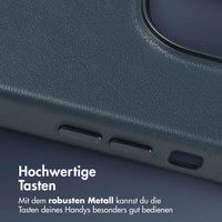 Accezz MagSafe Leather Backcover für das iPhone 14 Pro - Nightfall Blue