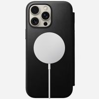 Nomad Modern Leather Folio Klapphülle Apple iPhone 16 Pro Max - Schwarz