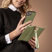 Selencia Clutch Klapphülle mit herausnehmbarem Backcover für das Apple iPhone 11