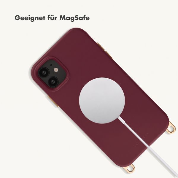 Selencia Rivièra Backcover mit MagSafe mit abnehmbaren Haken Apple iPhone 11 - Bold Burgundy