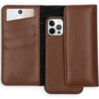 Selencia Clutch Klapphülle aus Leder mit herausnehmbarem Case iPhone 12 (Pro)