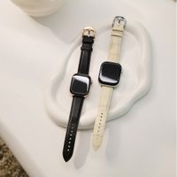 Burga Armband aus echtem Leder für Apple Watch Series 1 - 11 / SE / Ultra (44/45/46/49 mm) - Buttermelt / Silver