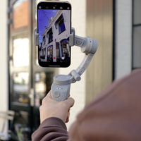 Selencia Gimbal Stabilizer mit LED-Licht - Smartes Tracking - Tripod - Cosy Grey
