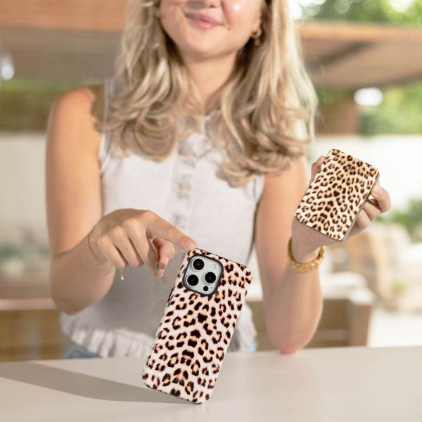 Selencia Vivid Powerbank 5.000 mAh - MagSafe und Qi2 - Schwarz / Leopard