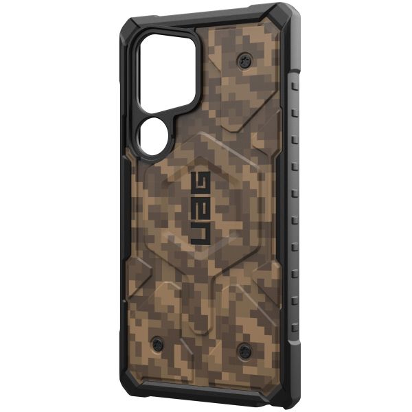 UAG Pathfinder Back Cover Magnet für das Samsung Galaxy S24 Ultra - Camo Dark Earth