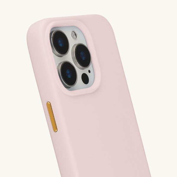 Selencia Rivièra MagSafe Backcover mit abnehmbaren Haken für das Apple iPhone 15 Pro - Sorbet Pink + Chain Charm - Silver