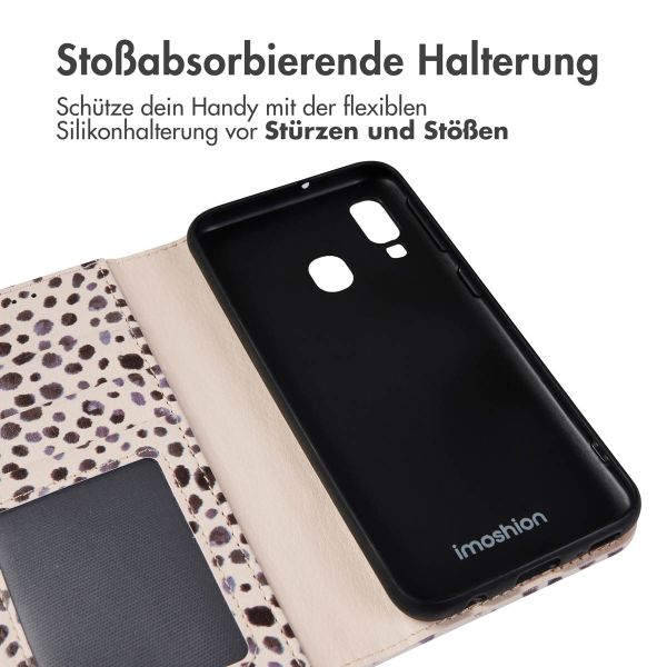 imoshion Design Klapphülle für das Samsung Galaxy A40 - Black And White Dots