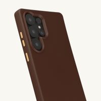 Selencia Rivièra Backcover mit MagSafe mit abnehmbaren Haken Samsung Galaxy S25 Ultra - Choco Brown