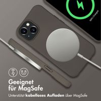 imoshion Color Backcover mit abtrennbarem Band MagSafe für das Apple iPhone 15 - Black Coffee