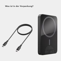 Selencia Vivid Powerbank 5.000 mAh - MagSafe und Qi - Black / Bonbon Stripe Raspberry