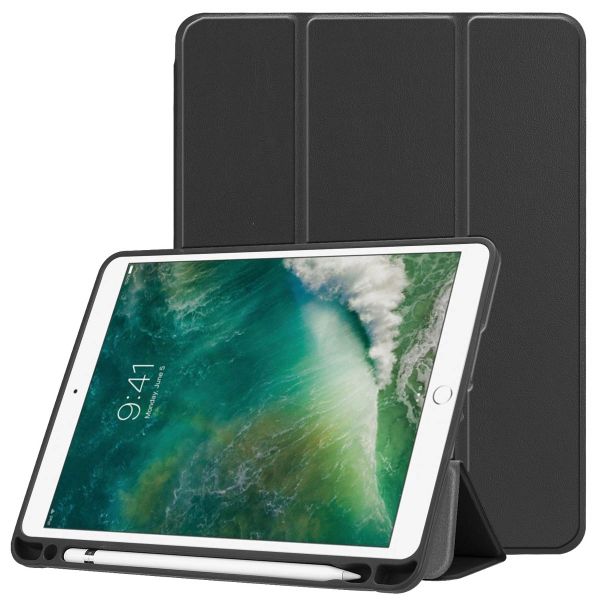 imoshion Trifold Klapphülle Apple iPad 6 (2018) 9.7 Zoll / iPad 5 (2017) 9.7 Zoll / Air 2 (2014)/Air 1 (2013) - Schwarz