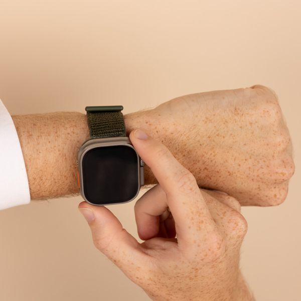 imoshion Nylonarmband für das  Apple Watch Series 1 t/m 11 / SE / Ultra (44/45/46/49 mm) - Army Green