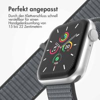 imoshion Nylonarmband für das  Apple Watch Series 1 t/m 9 / SE (38/40/41 mm) | Series 10 / 11 (42 mm) - Ash Green