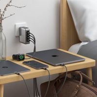 Satechi USB-C 4-Port 145 Watt GaN Reiseladegerät | Schnellladegerät mit Reiseadaptern - Space Grau