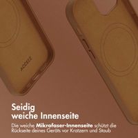 Accezz MagSafe Leather Backcover Apple iPhone 12 (Pro) - Sienna Brown