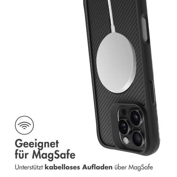 imoshion Rugged Hybrid Carbon Case mit MagSafe für das Apple iPhone 16 Pro - Schwarz