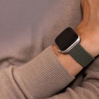 imoshion Gewebtes Nylonarmband für das Apple Watch Series 1 bis 11 / SE / Ultra (44/45/46/49 mm) - Dunkelgrün