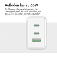 imoshion 4-in-1 MagSafe Powerbank + Accezz Auto-Handyhalter MagSafe + Accezz USB-C auf USB-C Kabel + Accezz Ultra-Schnell-Wandladegerät - Starterkit für das iPhone 15 Serie / iPhone 16 Serie