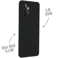 Accezz Liquid Silikoncase Schwarz für das Samsung Galaxy A72