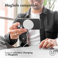 Accezz Leather Backcover mit MagSafe für das Apple iPhone 14 Plus - Schwarz
