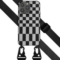 Selencia Silikonhülle design mit abnehmbarem Band für das iPhone 14 Pro Max - Irregular Check Black